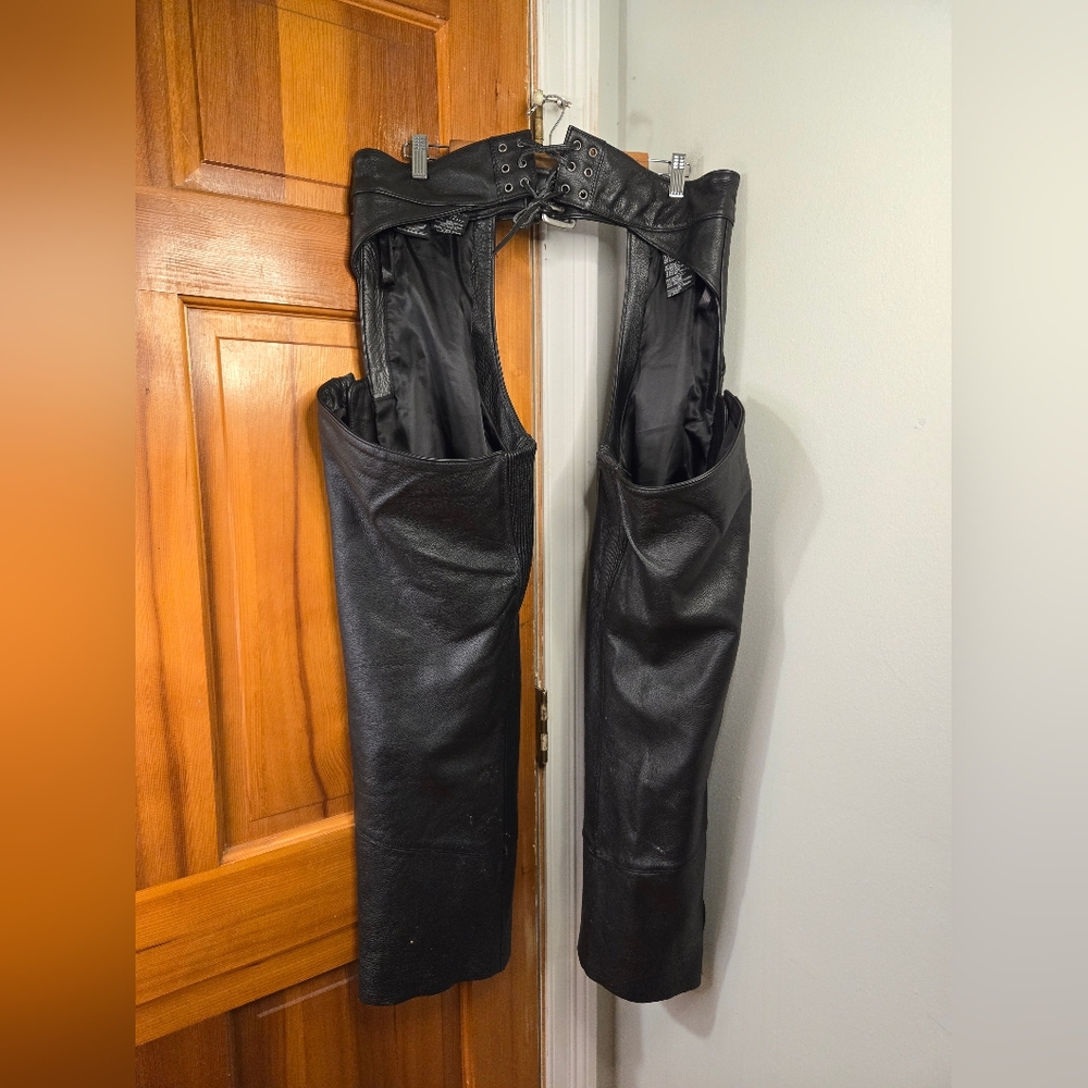Harley Davidson Riding Gear Leather Chaps - Picture 7 of 16